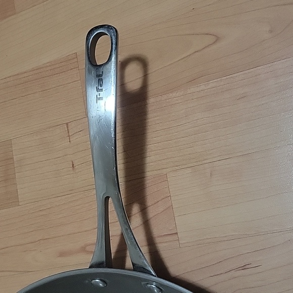 32cm T-Fal Induction Skillet - Stainless Steel - Picture 4 of 4